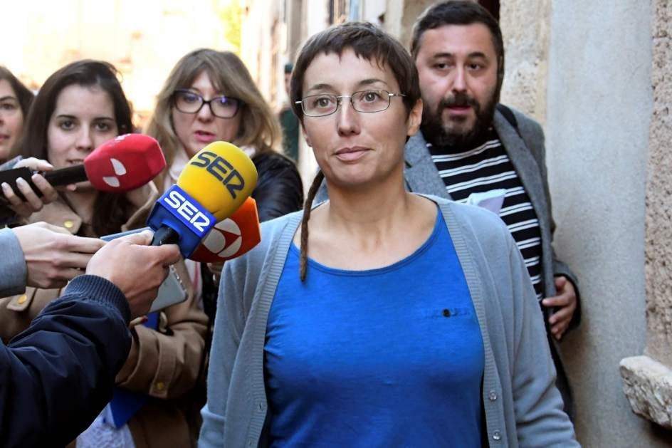 La concejal de Catarroja, Datxu Peris, condenada a pagar 7.000 euros a la familia de Victor Barrio.