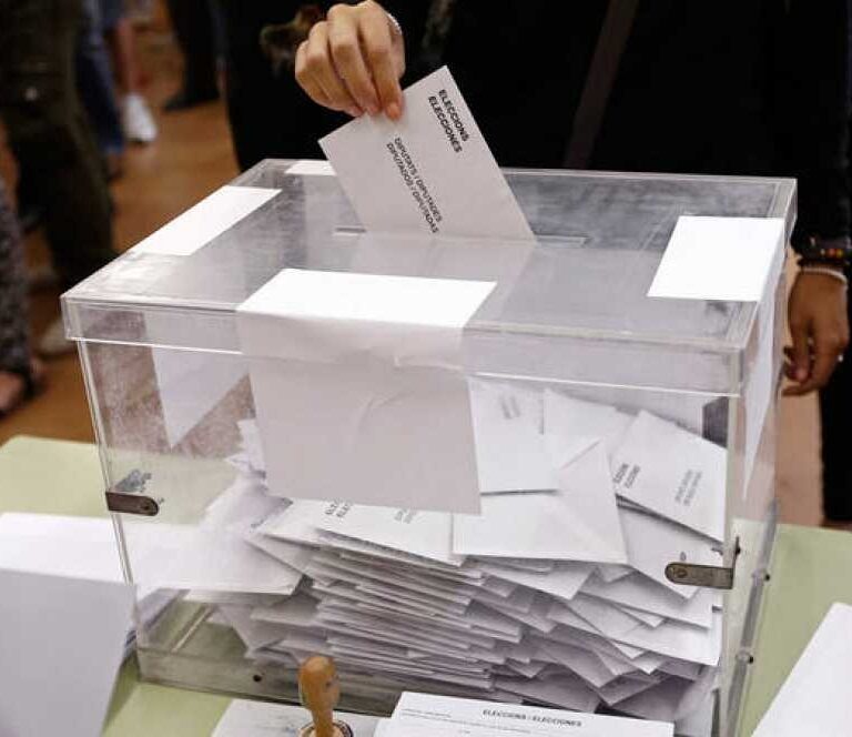 Los partidos catalanes, a la caza de 700.000 votantes dispuestos a movilizarse por primera vez