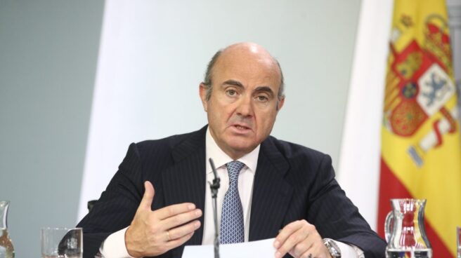 Luis de Guindos, ministro de Economía, Industria y Competitividad. Luis de Guindos, ministro de Economía, Industria y Competitividad.