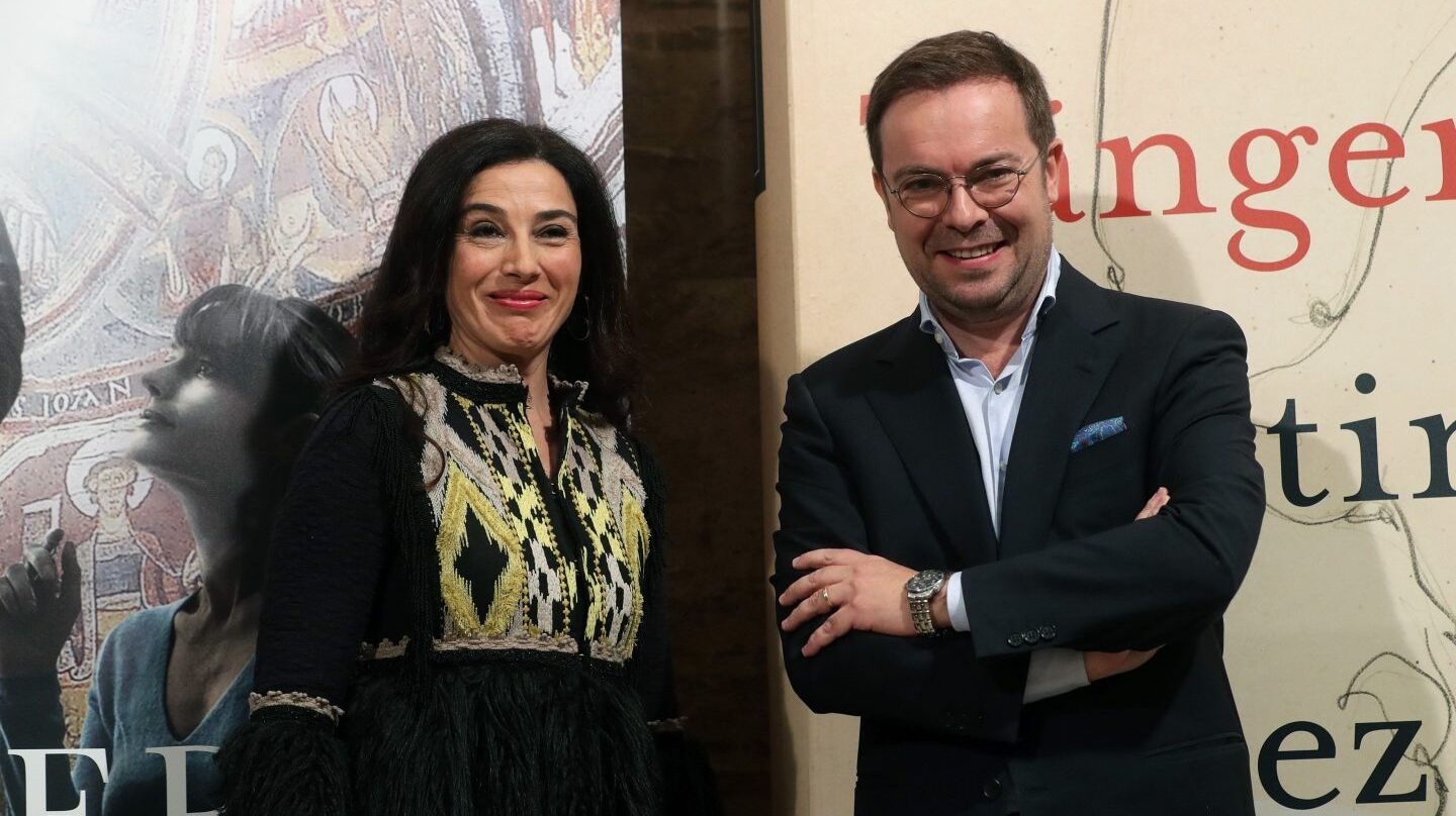 Javier Sierra y Cristina López, primer premio y finalista del Premio Planeta.