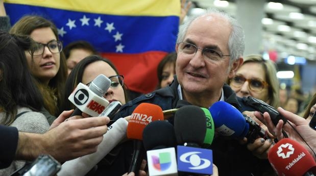 Ledezma, opositor venezolano, a su llegada a Madrid.