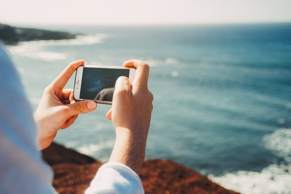 El uso del móvil durante los viajes se ha disparado con el fin del roaming.