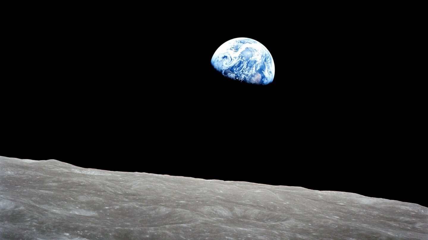 La tierra desde la Luna