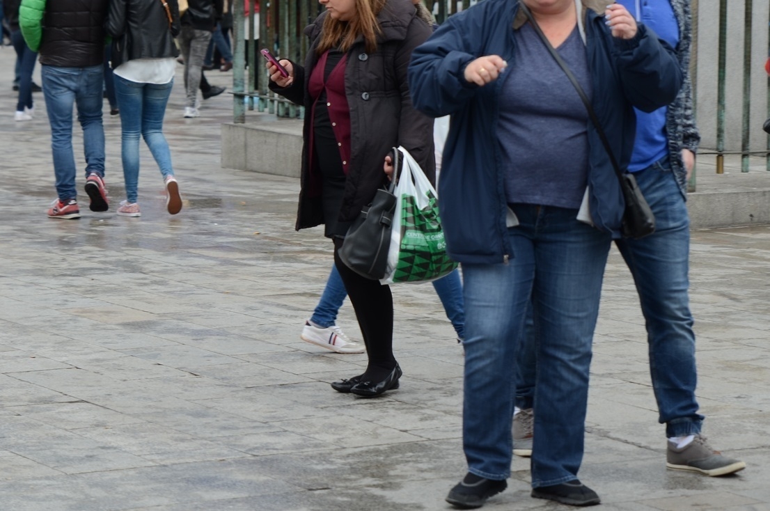 Los expertos advierten que las nuevas tecnologías pueden ser un arma de doble filo en la lucha contra la obesidad.