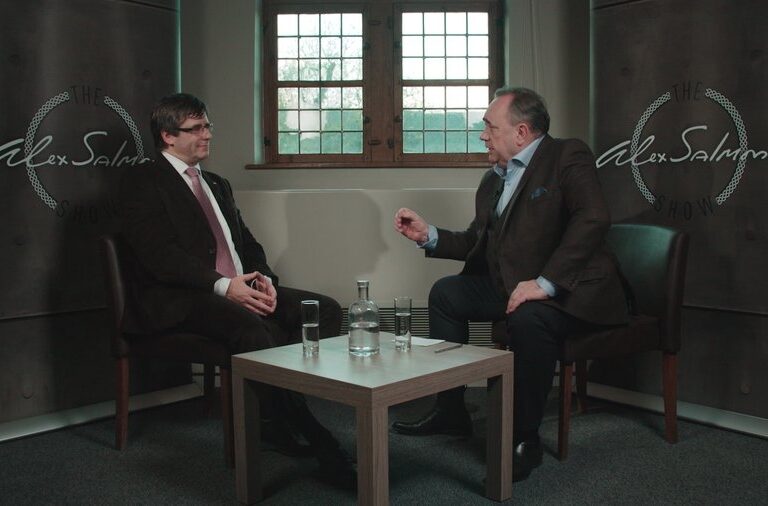Puigdemont: "Si la mayoría quiere ser independiente, Cataluña será independiente"