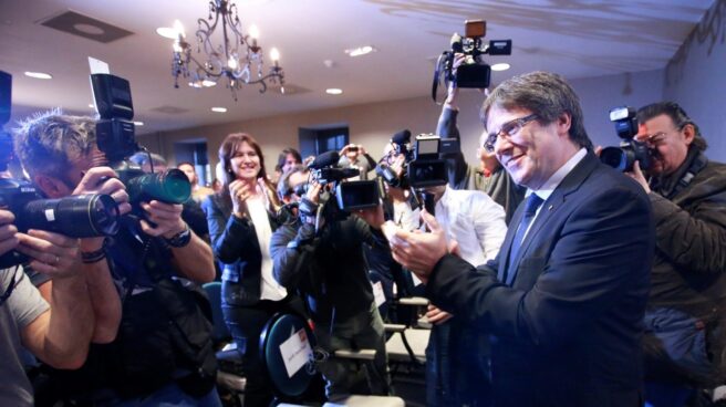 Puigdemont dice que los catalanes deberían votar si quieren seguir en la Unión Europea