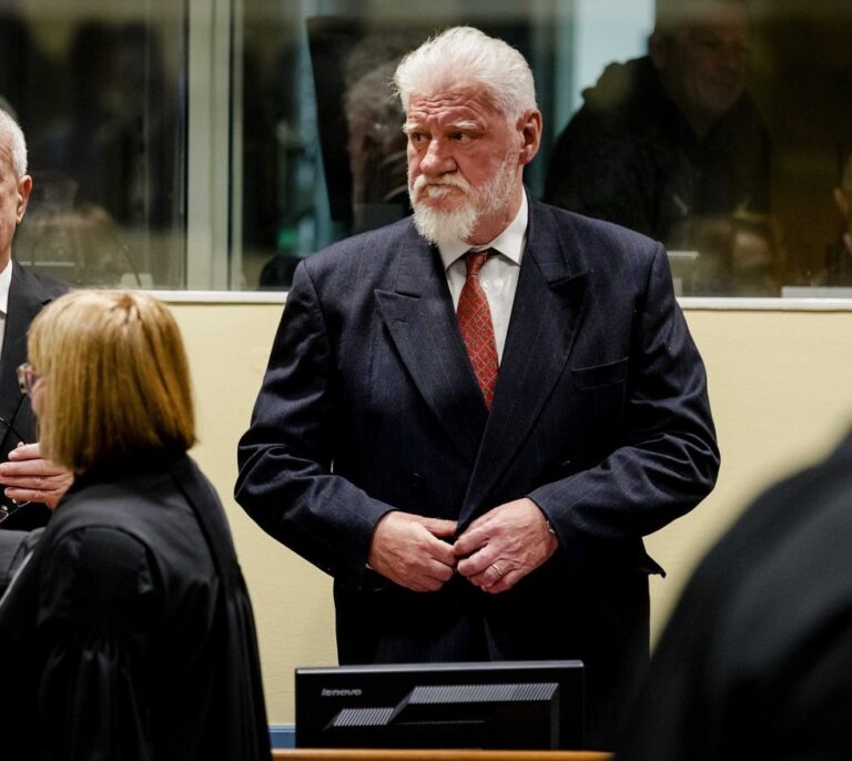 El general bosniocroata Praljak se envenenó con cianuro