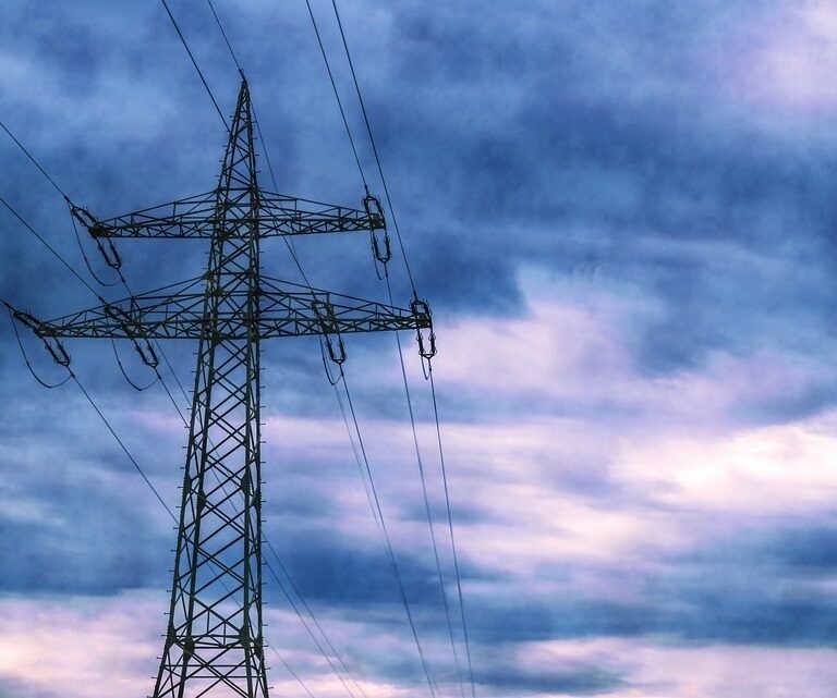 Las energéticas provisionan más de 6.000 millones para indemnizaciones a empleados y  litigios