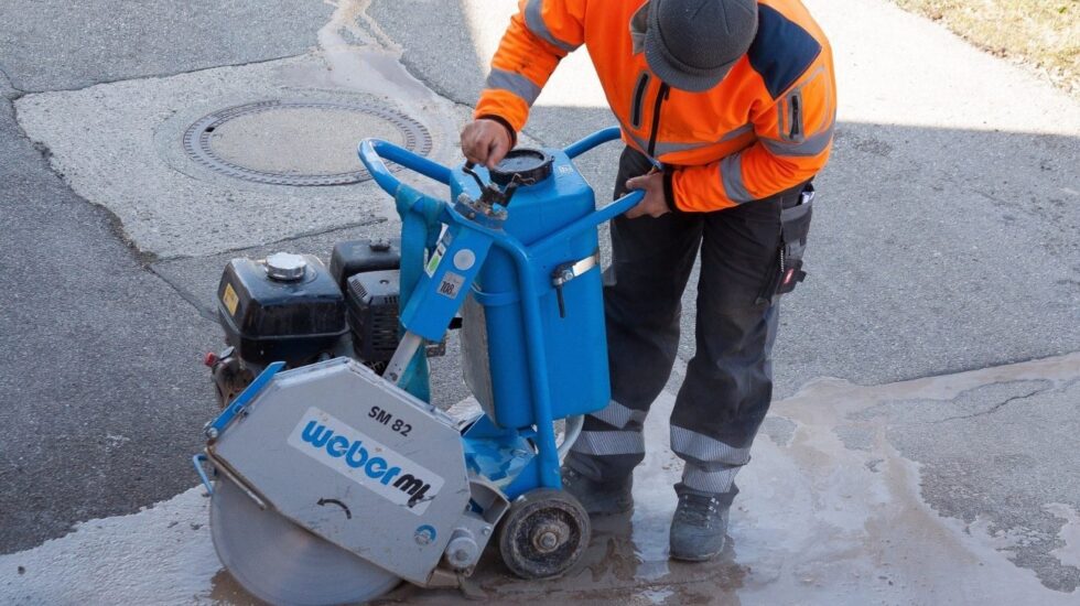 Trabajador empleado en unas obras de reparación.