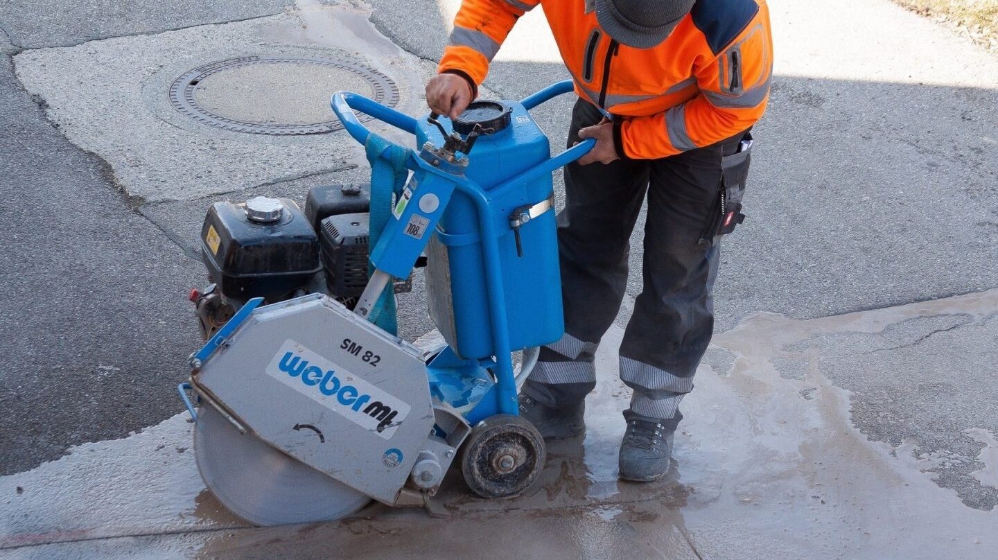 Trabajador empleado en unas obras de reparación.
