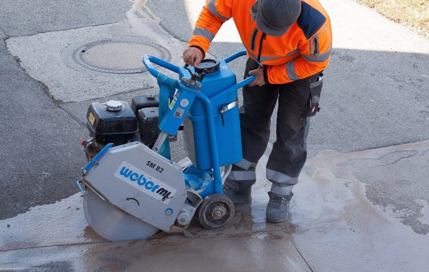 Trabajador empleado en unas obras de reparación.