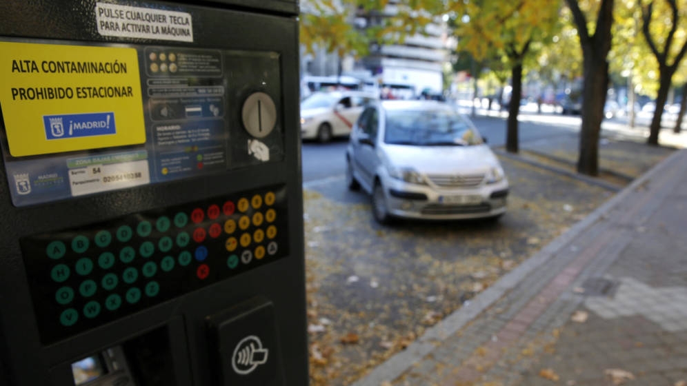 El Ayuntamiento de Madrid prohíbe aparcar en el centro este sábado.