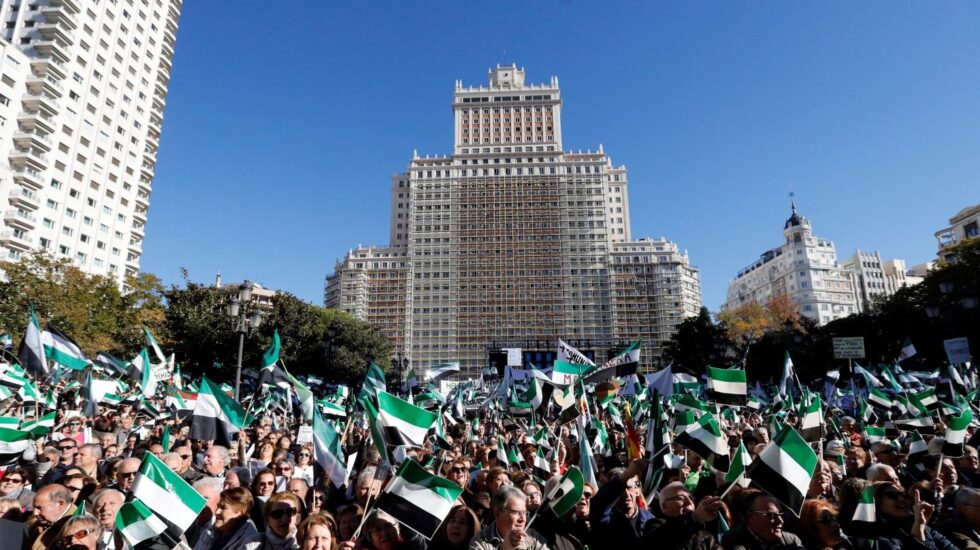 Manifestación por un tren digno para Extremadura en Madrid.