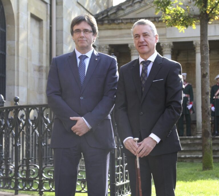 El 'procés' hace menos independentistas y más autonomistas a los vascos