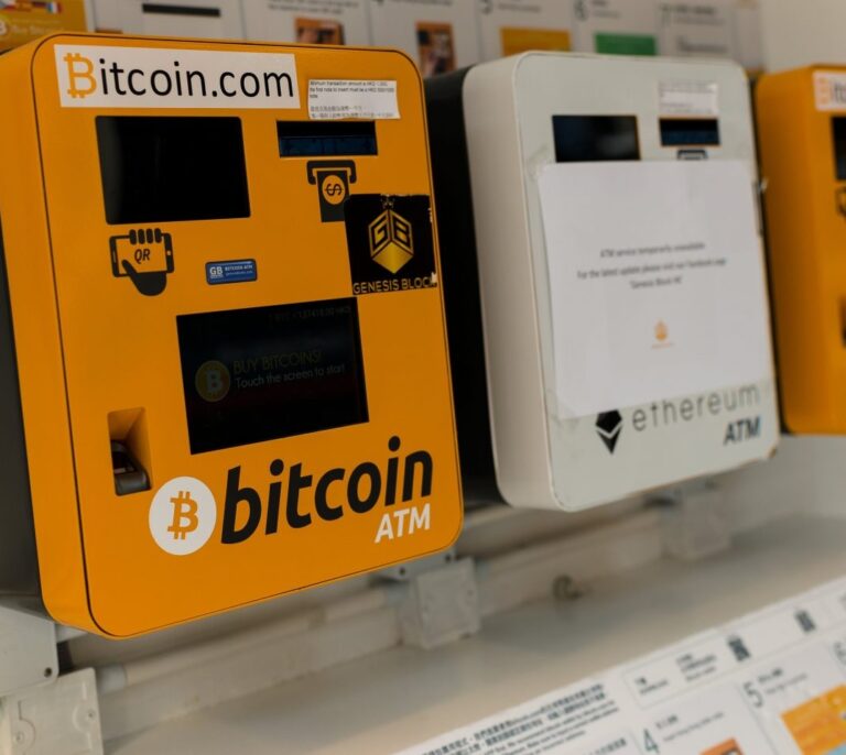 El bitcoin roza nuevos récords tras debutar en el mercado de futuros de Chicago