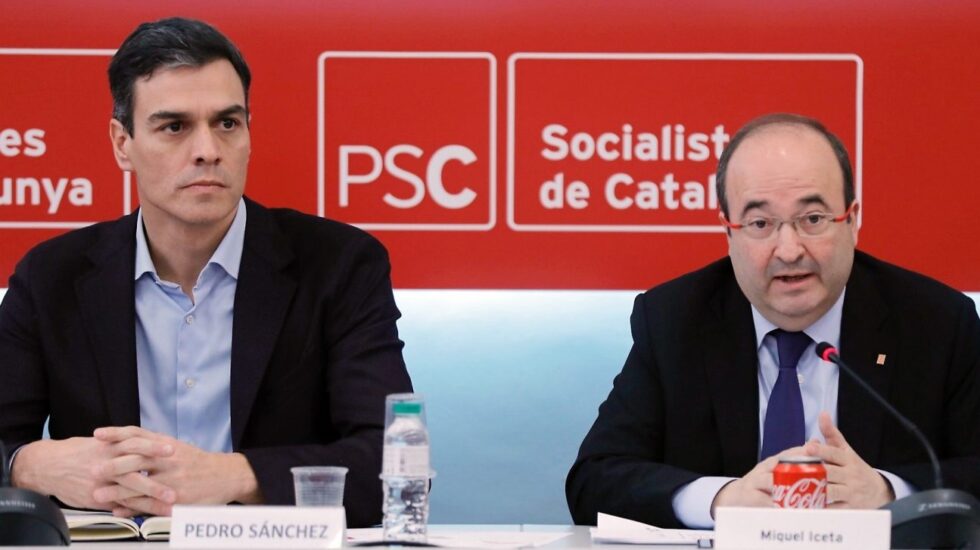 Pedro Sánchez y Miquel Iceta durante una reunión de la Ejecutiva del PSC.