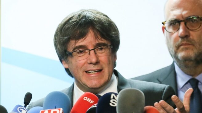 Puigdemont, presionado para aceptar una presidencia honorífica