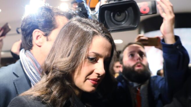 Inés Arrimadas, en el hotel de Barcelona donde sigue el escrutinio del 21-D.