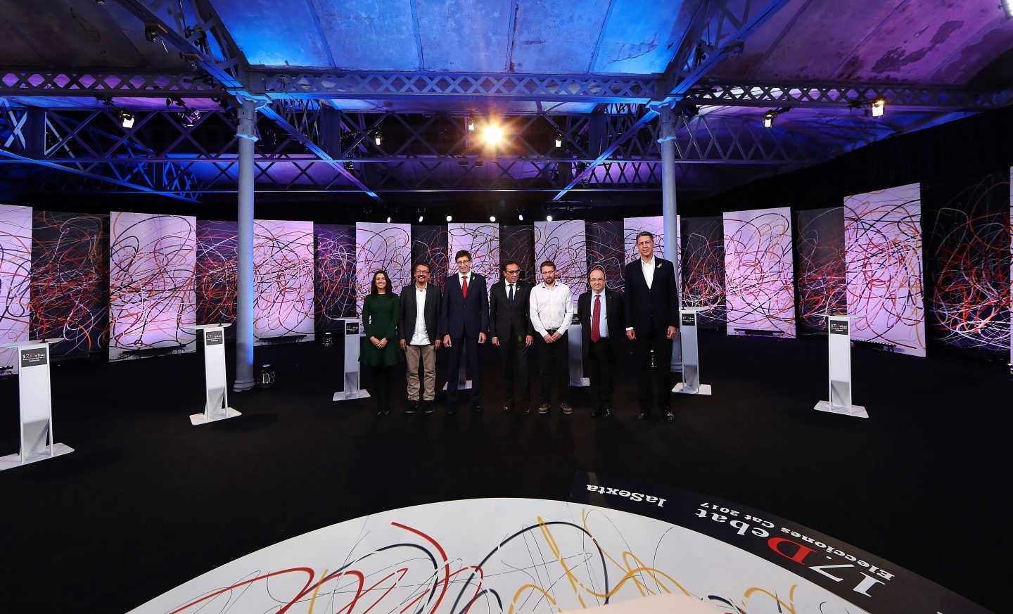 Debate electoral organizado por La Sexta, con los candidatos Josep Rull (JxCat), Carles Mundó (ERC), Inés Arrimadas (Ciudadanos), Miquel Iceta (PSC), Xavier Domènech (Catalunya en Comú-Podem), Xavier García Albiol (PPC) y Vidal Aragonés (CUP), esta noche en Barcelona.