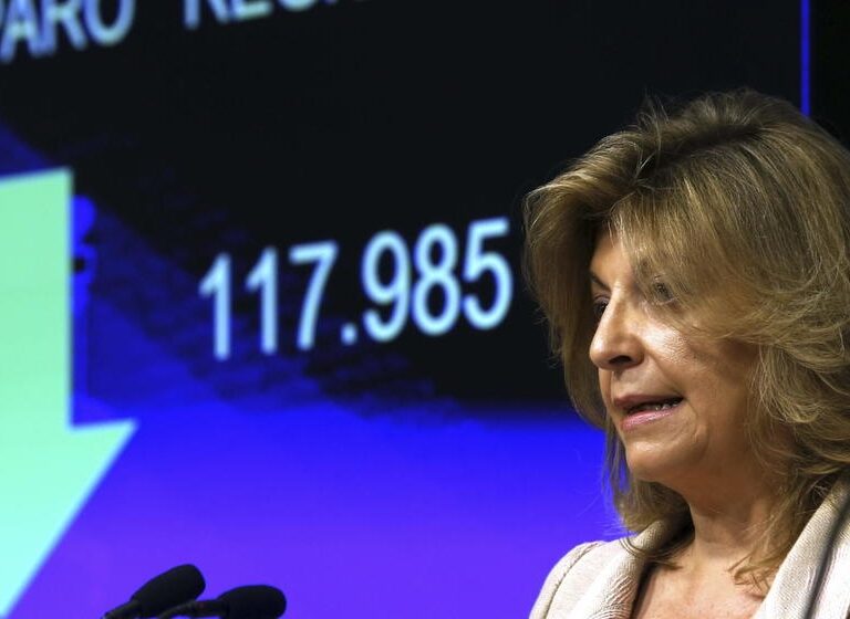 Miles de funcionarios de Madrid todavía no han cobrado la paga extra de diciembre