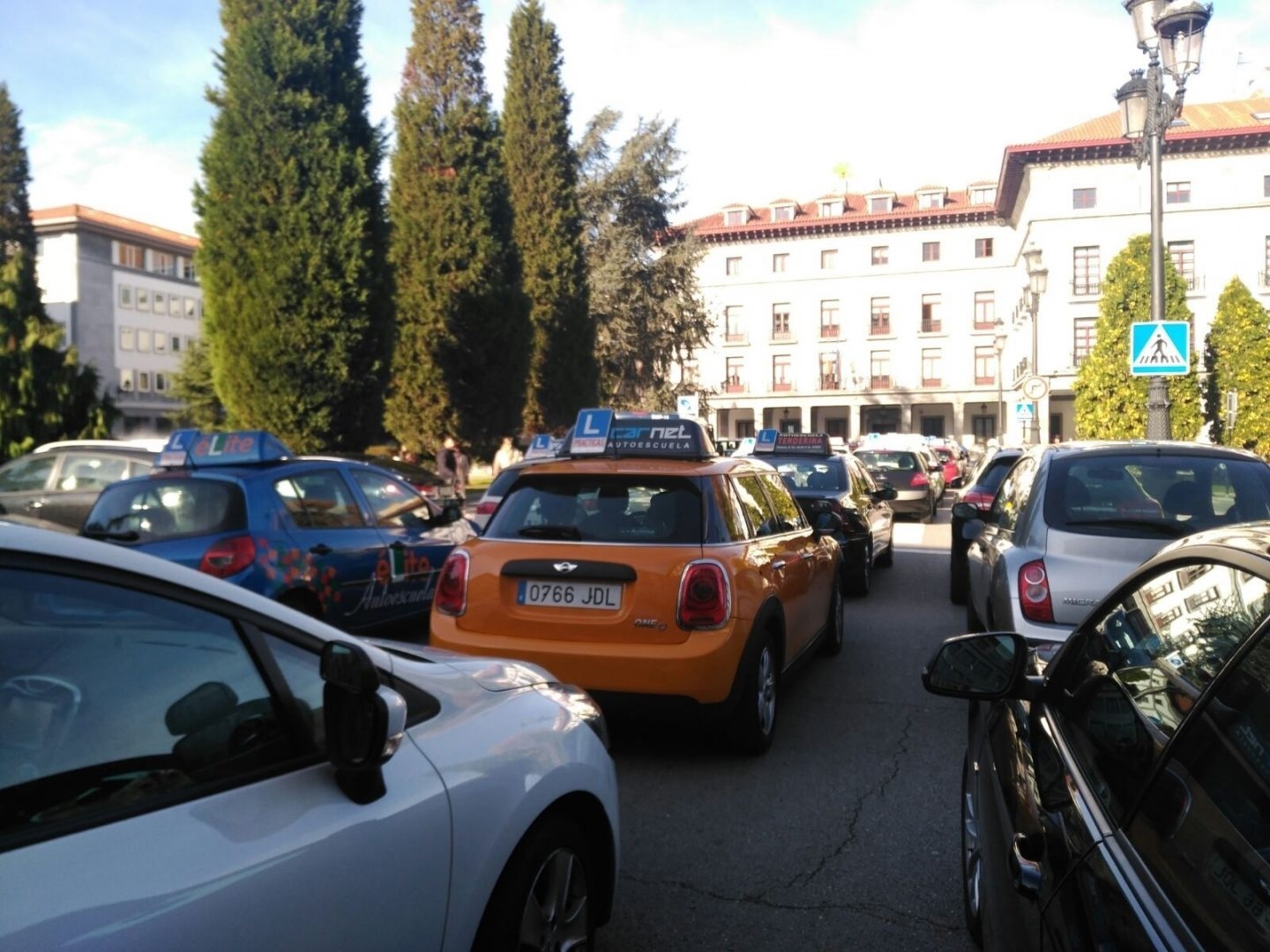 Examinadores de autoescuela en huelga.