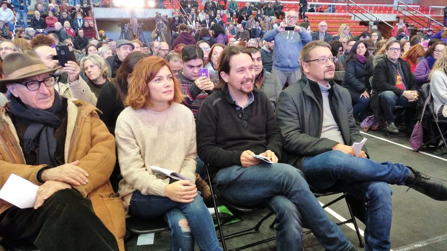 Iglesias y Doménech, en el mitin de los 'comunes' en Sant Adriá.