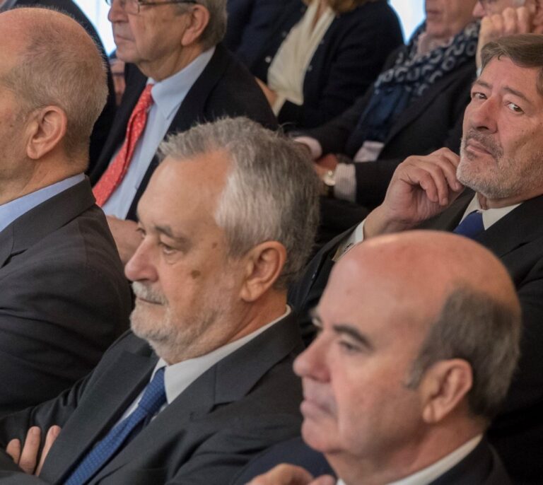 Las defensas ven opciones de que el TS anule la malversación: "La sentencia la mide al kilo"