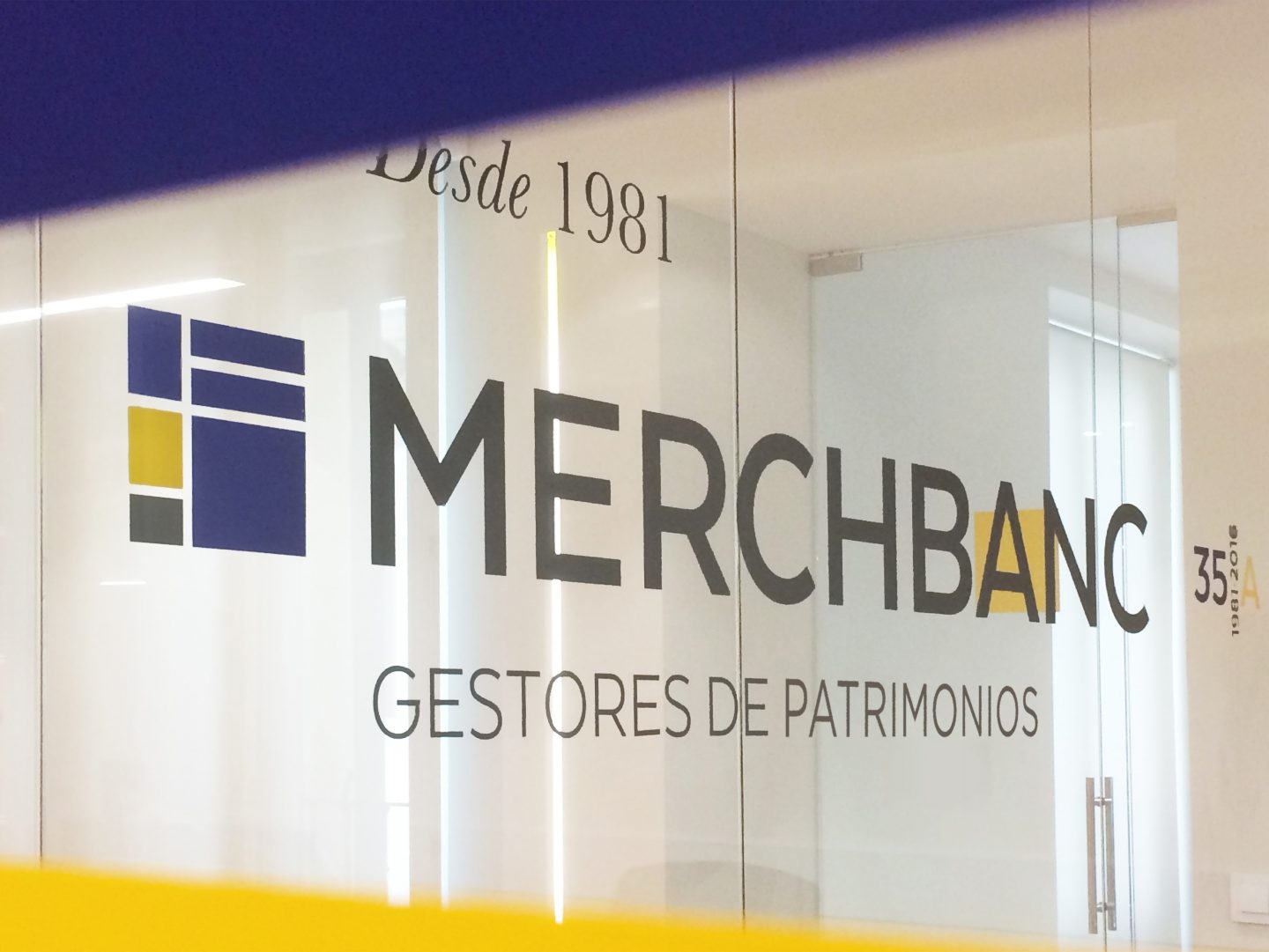 La gestora de fondos Merchbanc analiza varias ofertas para vender parte de la firma