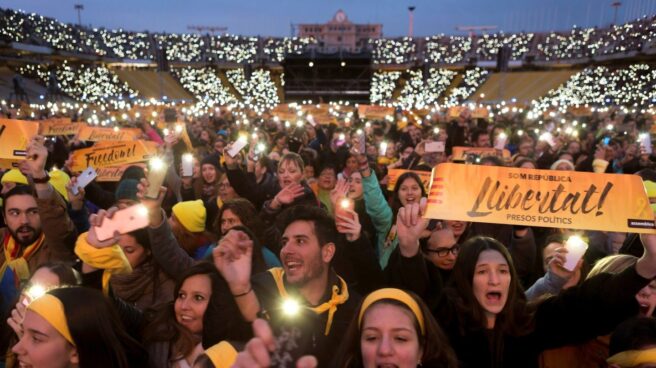 Concierto por la libertad de los presos en el Estadio Olímpico de Barcelona.