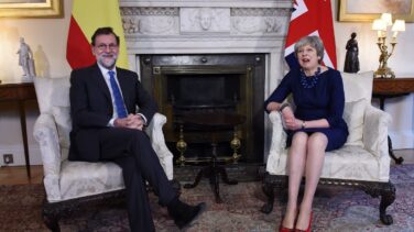 León recuerda a Rajoy que la cuna del parlamentarismo no está en Inglaterra