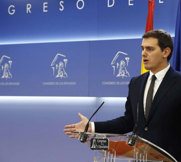 Albert Rivera se lanza a por el PP y el PSOE: "Estamos en un fin de ciclo"