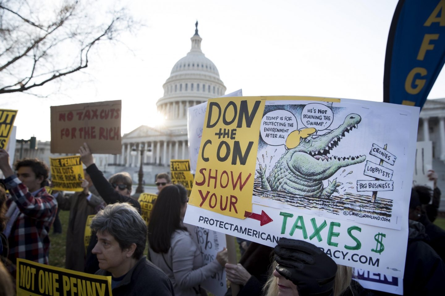 EEUU: Protestas en el Senado contra la reforma fiscal de Trump.
