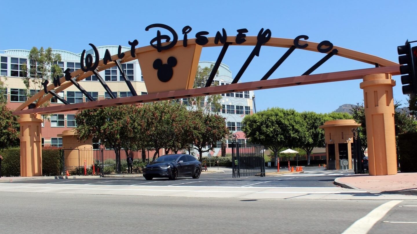 Walt Disney adquiere Fox por más de 44.000 millones.