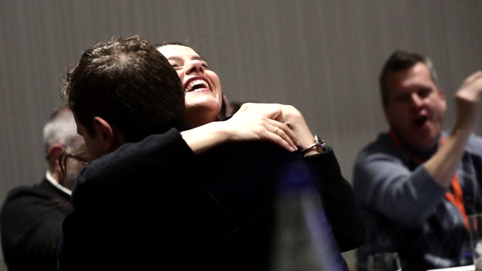 Rivera y Arrimadas celebran los resultados de la formación naranja.