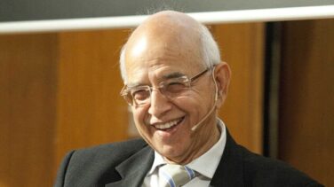 Bhavnani reorganiza sus sicav y se blinda ante la amenaza de un cambio fiscal
