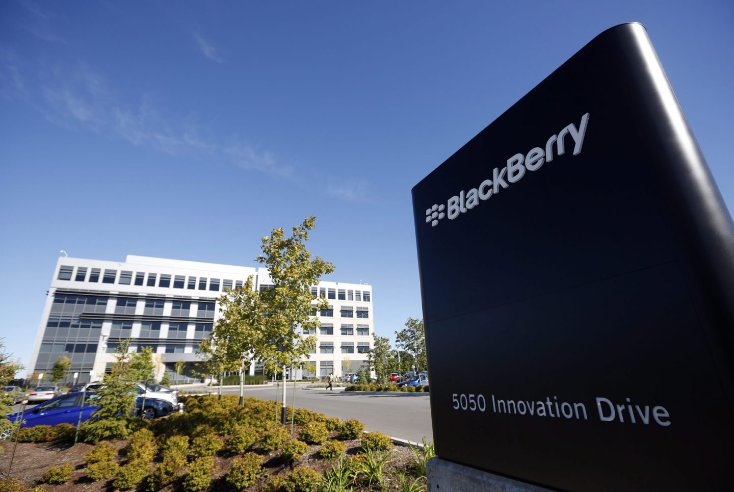 BlackBerry recupera la confianza del mercado y alcanza máximos de tres años en bolsa.