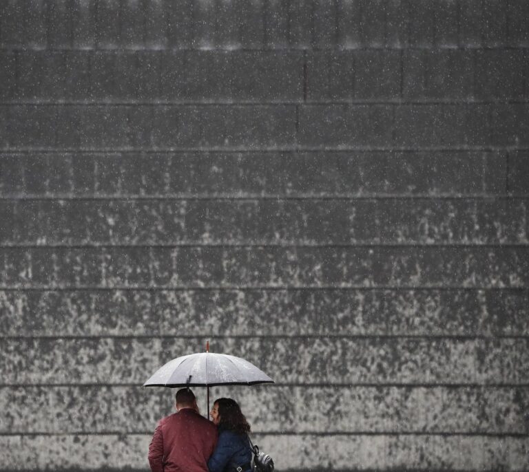 Hoy sábado, lluvias fuertes en Galicia y de Canarias