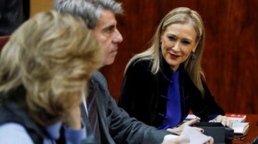 La comisión de corrupción de la Asamblea de Madrid aplaza la comparecencia de Cifuentes