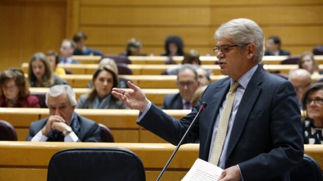 Exteriores despide a 33 trabajadores de las 'embajadas' de la Generalitat