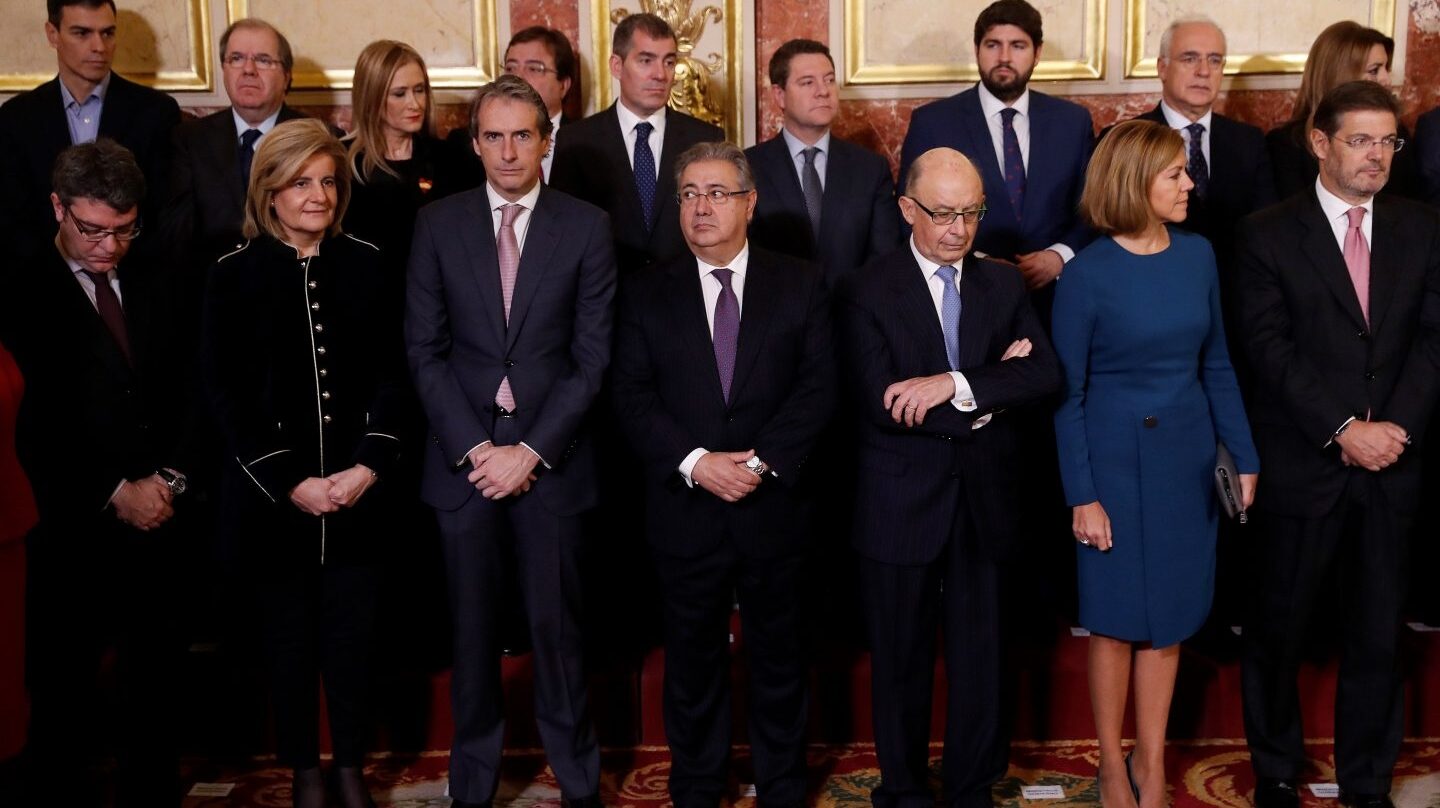 Foto de los asistentes a la recepción que se celebra en el Congreso de los Diputados con motivo del Día de la Constitución.