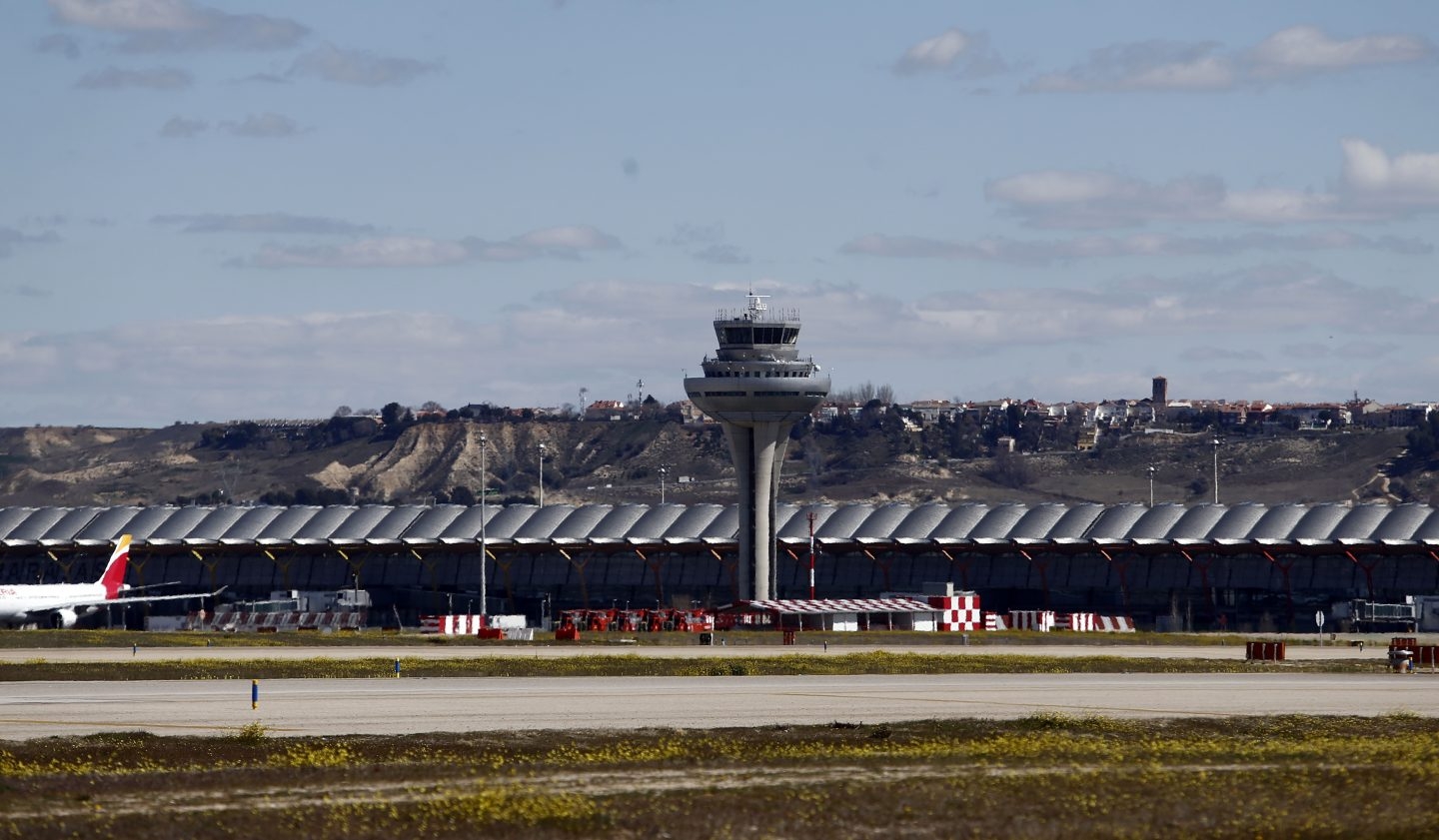 Torre de control en la Terminal 4 del Aeropuerto de Madrid Barajas-Adolfo Suárez