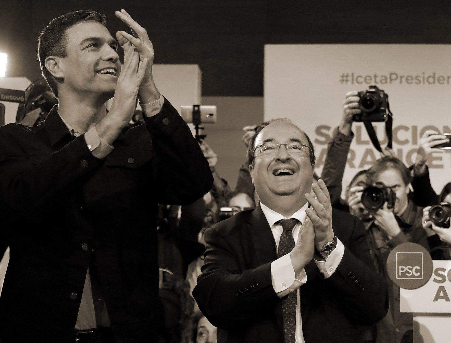 El candidato del PSC a la presidencia de la Generalitat, Miquel Iceta, acompañado del secretario general del PSOE, Pedro Sanchez.