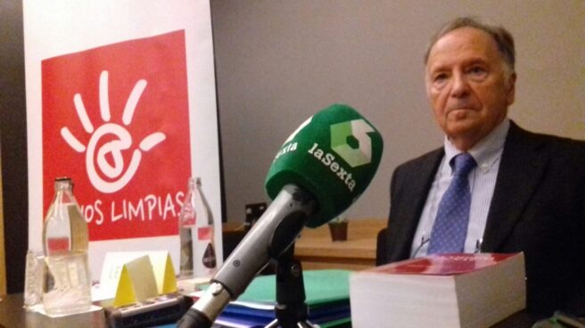 Miguel Bernad, durante la rueda de prensa ofrecida este viernes en Madrid para responder al escrito de acusación de la Fiscalía.