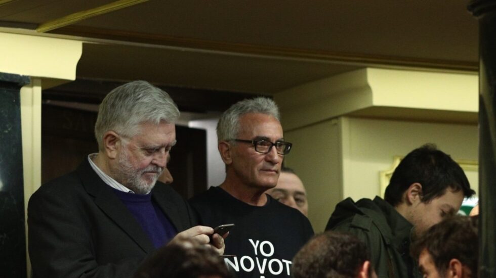 Manuel Monereo y Diego Cañamero, en la tribuna del Congreso de los Diputados.