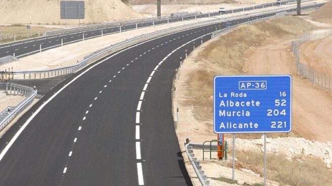 AP-36 entre Ocaña y La Roda, una de las autopistas de peaje quebradas en 2012.