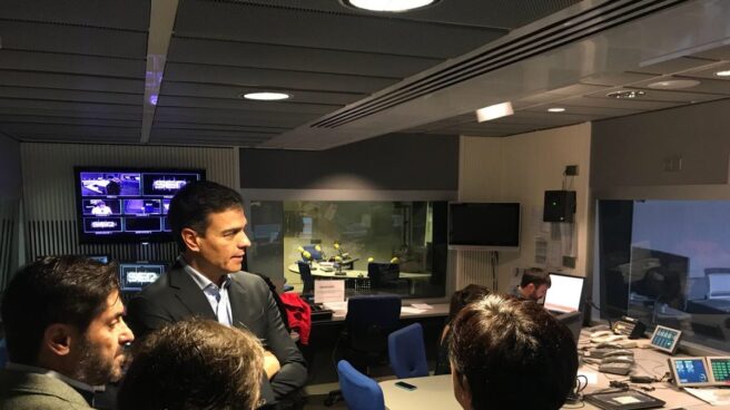 Pedro Sánchez, antes de la entrevista en la Cadena Ser.