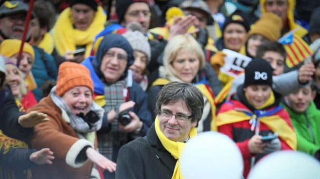 Puigdemont convoca el viernes en Bruselas a todos los diputados de Junts per Catalunya