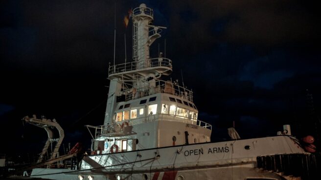 El Open Arms pone rumbo a Algeciras para atracar en cinco días con 300 personas a bordo