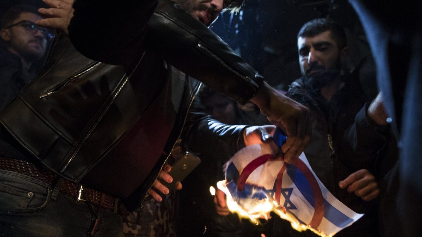 Manifestación en Turquía en contra de Donald Trump.