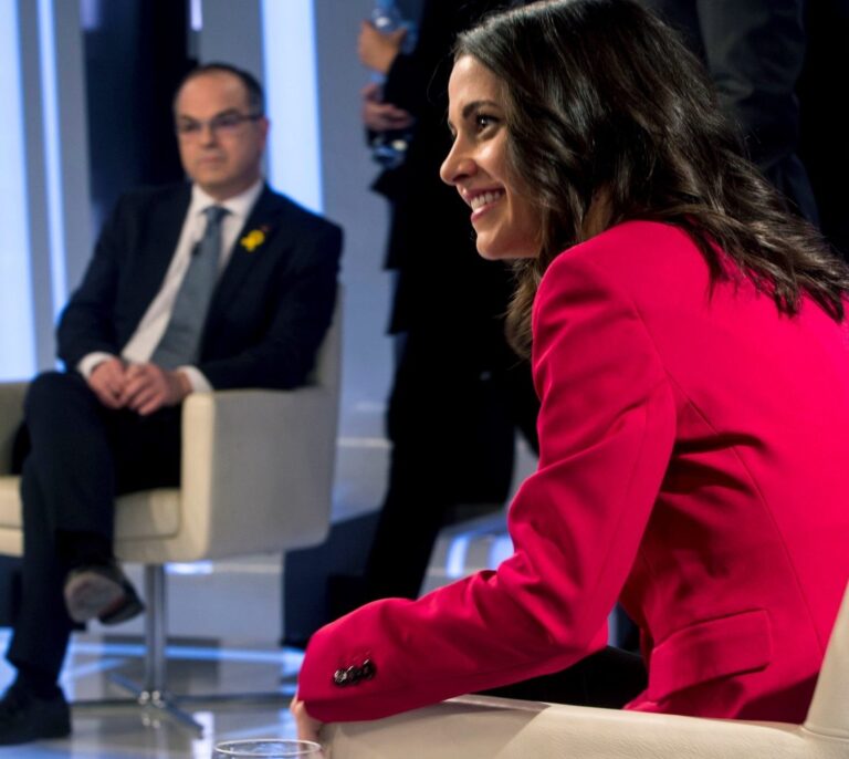 El independentismo se lanza en bloque contra Arrimadas e Iceta en un bronco debate